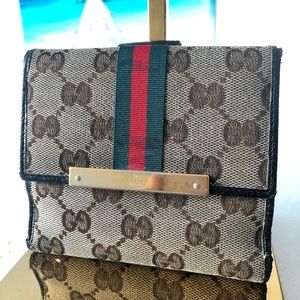 Restored Gucci Bifold compact wallet FREE with the the Gucci tote